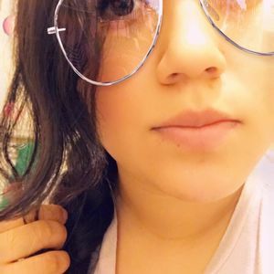 Meet your Posher, Diana laura